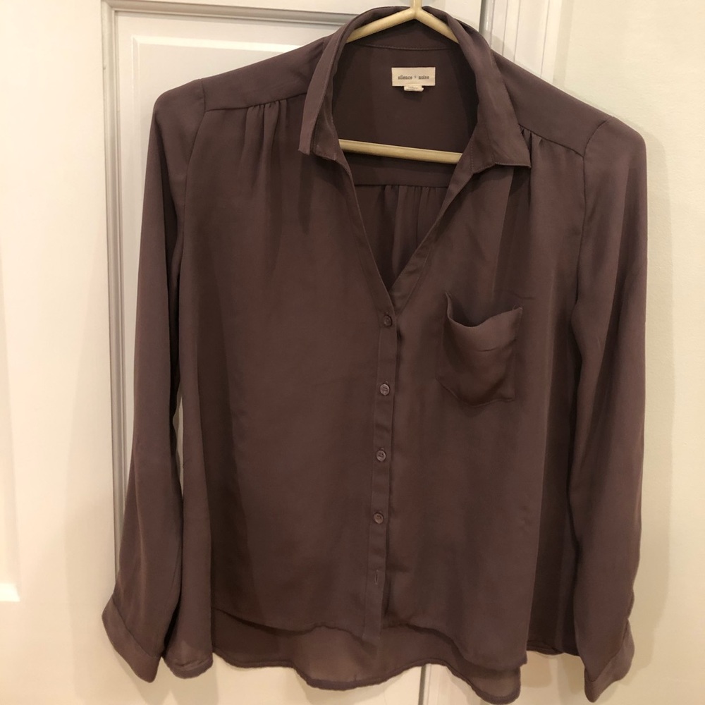 Button-down, comfortable, long-sleeved shirt